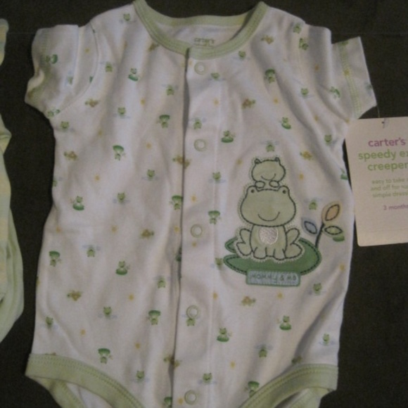 Carter's 4 piece Frog Sleeper Set - Picture 5 of 6